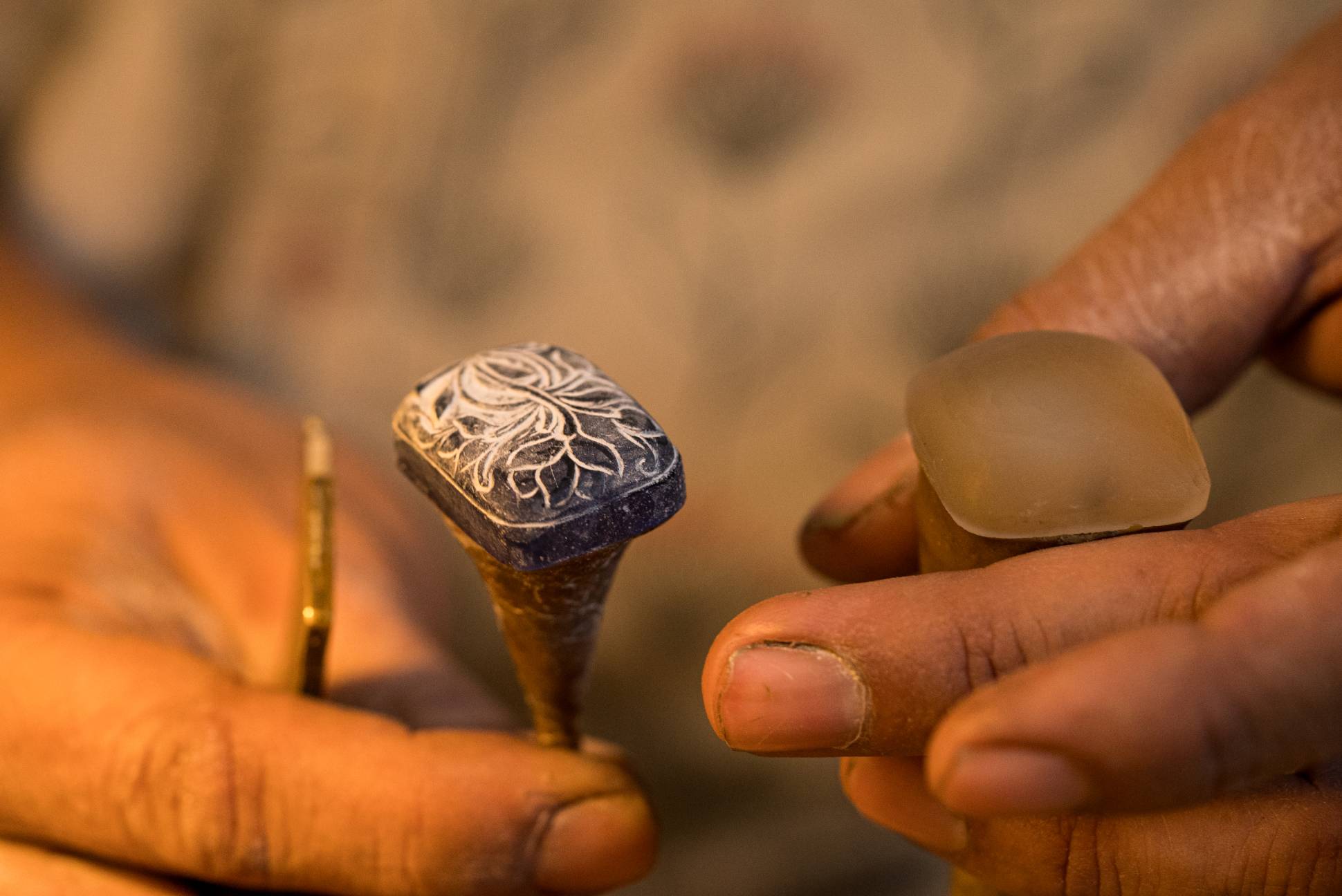 <span class="years" style="font-size:35px; margin:0px; font-family:lbarra Real Nova; ">Specialised Cuts and Designs  </span> <br> <p class="sub-title-Honoring" style="font-size:20px; padding-top:10px; line-height: 30px; margin:0px; font-family:lbarra Real Nova;"><em class=" title-Honoring" style="font-size:22px; margin:0px; font-family:lbarra Real Nova; line-height: 10px;">Crafted with Care</em><br> PIECES METICULOUSLY CREATED BY <br>  MASTER ARTISANS </p>